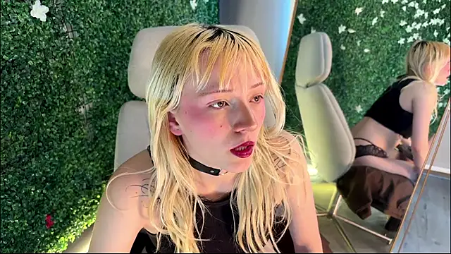 Cloe five online show from 09-13-25, 02:50