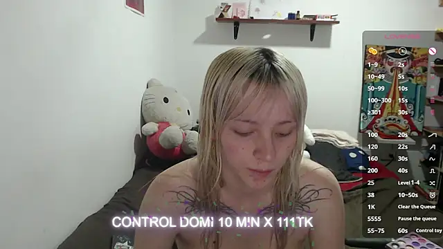 Cloe five online show from 03-27-26, 06:31