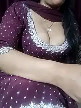 Snapshot of Anamika_Kapoor chatting on 02-28-25, 10:17 Anamika Kapoor online show from 02-28-25, 10:17