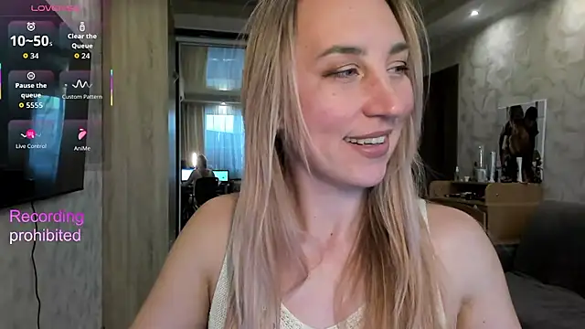 lady Nati online show from 04-14-26, 01:38