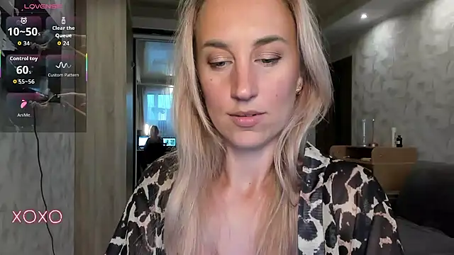 Snapshot of lady_Nati chatting on 09-24-25, 02:34 lady Nati online show from 09-24-25, 02:34