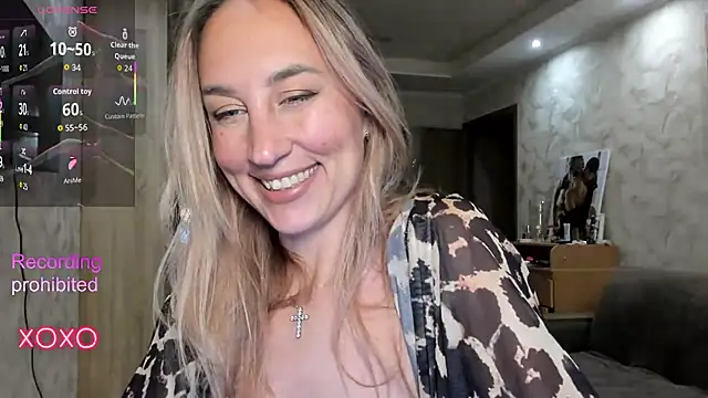 lady Nati online show from 11-09-25, 03:49