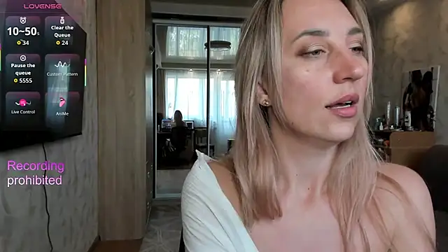 lady Nati online show from 04-13-26, 01:15