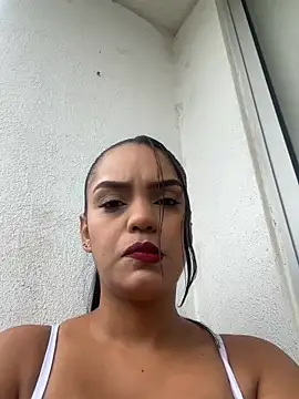 Snapshot of Sara-77 chatting on 06-06-26, 08:14 Sara-77 online show from 06-06-26, 08:14