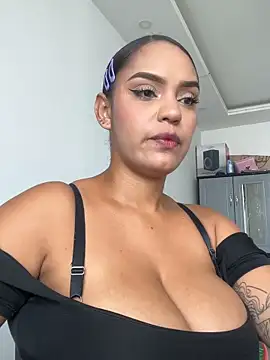 Sara-77 online show from 05-25-26, 06:28