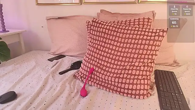 Eva depp online show from 03-18-25, 02:50