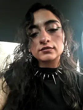 Lila Desiree online show from 04-13-26, 10:03