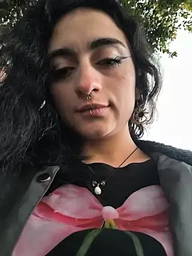 Snapshot of Lila_Desiree chatting on 06-18-26, 10:15 Lila Desiree online show from 06-18-26, 10:15