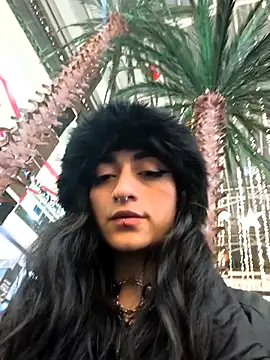 Lila Desiree online show from 11-25-25, 01:17