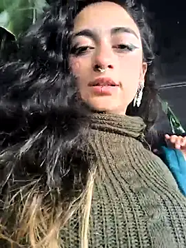 Lila Desiree online show from 09-19-25, 04:44