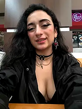 Lila Desiree online show from 09-27-25, 04:46