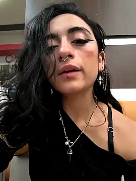 Lila Desiree online show from 10-13-25, 05:03