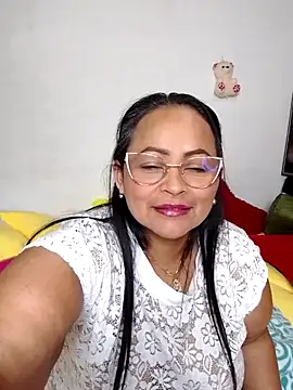 Snapshot of ScarletthJhonson- chatting on 02-15-25, 02:37 ScarletthJhonson- online show from 02-15-25, 02:37