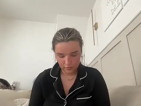 Snapshot of maisiesmithx chatting on 09-17-25, 10:06 maisiesmithx online show from 09-17-25, 10:06