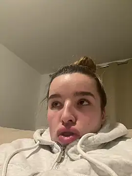 maisiesmithx online show from 01-05-26, 08:12