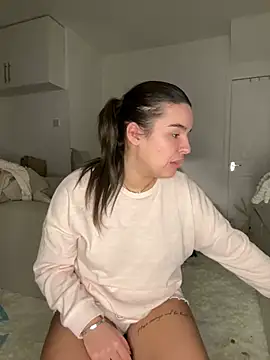 Snapshot of maisiesmithx chatting on 01-09-25, 08:22 maisiesmithx online show from 01-09-25, 08:22