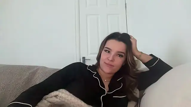 Snapshot of maisiesmithx chatting on 02-02-25, 04:00 maisiesmithx online show from 02-02-25, 04:00