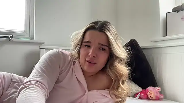 maisiesmithx online show from 05-11-26, 11:00