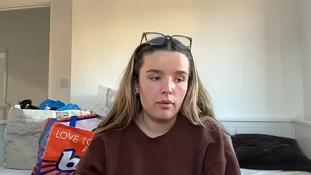 maisiesmithx online show from 04-13-26, 05:50