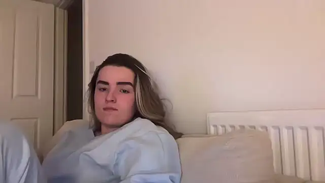 maisiesmithx online show from 03-24-26, 12:32