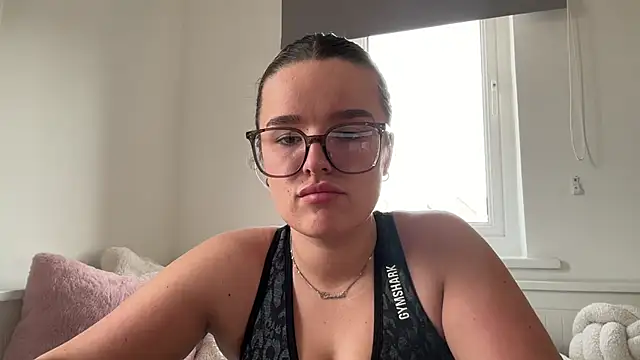 Snapshot of maisiesmithx chatting on 07-24-26, 06:04 maisiesmithx online show from 07-24-26, 06:04