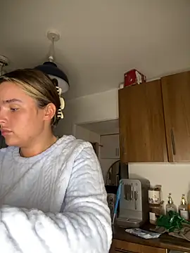 Snapshot of maisiesmithx chatting on 10-01-25, 10:35 maisiesmithx online show from 10-01-25, 10:35