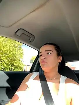 Snapshot of maisiesmithx chatting on 10-21-25, 01:10 maisiesmithx online show from 10-21-25, 01:10