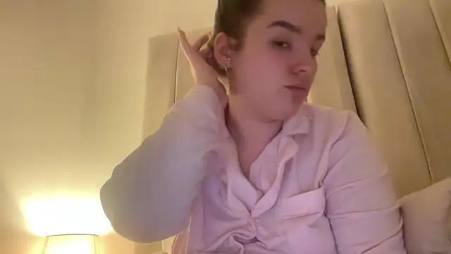 maisiesmithx online show from 03-28-26, 01:06