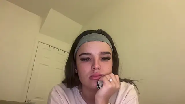 Snapshot of maisiesmithx chatting on 01-27-25, 04:41 maisiesmithx online show from 01-27-25, 04:41