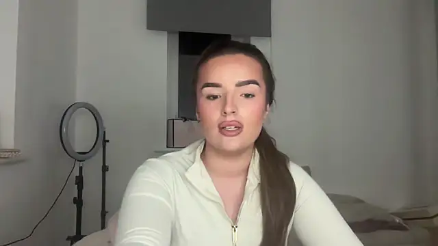 maisiesmithx online show from 03-12-26, 08:46