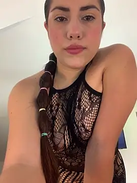 Scarlett 00  online show from 03-05-26, 09:22
