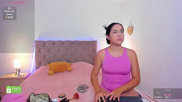 Scarlett 00  online show from 01-10-25, 08:15