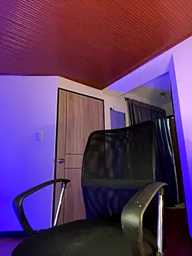 sue   0 online show from 09-30-25, 05:24