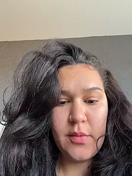 ValenG023 online show from 04-07-26, 01:35