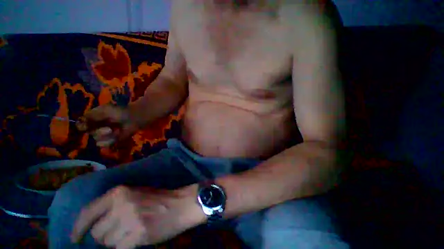 Snapshot of loverboyxxx69 chatting on 04-19-26, 04:08 loverboyxxx69 online show from 04-19-26, 04:08