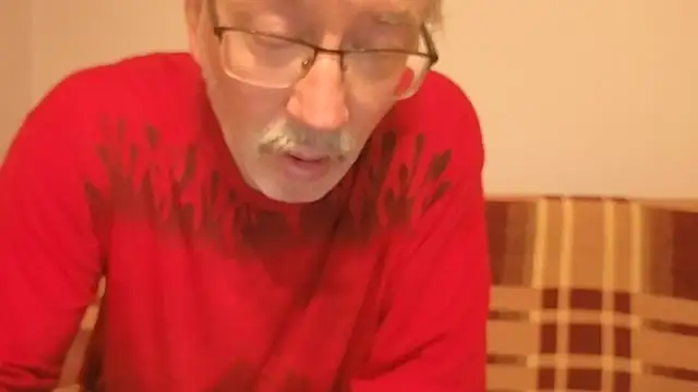 Snapshot of loverboyxxx69 chatting on 09-10-25, 09:58 loverboyxxx69 online show from 09-10-25, 09:58