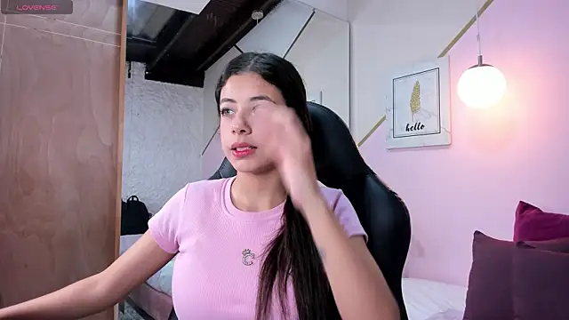 coraltaylor online show from 12-19-24, 10:42