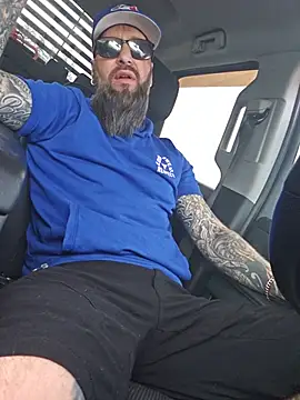 Beardedtattood online show from 07-06-26, 12:01