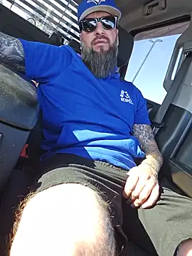 Beardedtattood online show from 06-07-26, 12:21