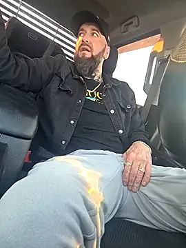 Beardedtattood online show from 04-24-26, 11:01