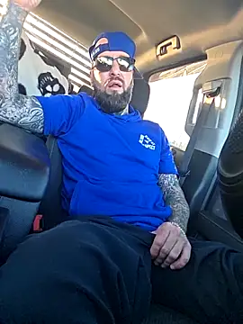 Beardedtattood online show from 11-13-25, 01:15