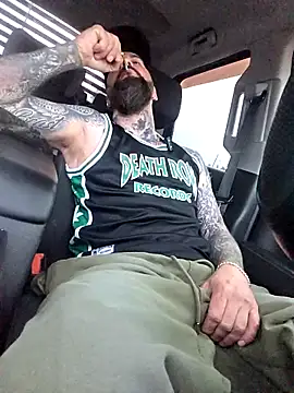 Beardedtattood online show from 04-18-26, 10:50