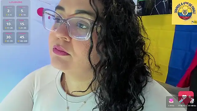 Snapshot of Reginavegaa chatting on 07-08-26, 11:33 Reginavegaa online show from 07-08-26, 11:33