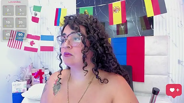 Snapshot of Reginavegaa chatting on 06-30-26, 11:43 Reginavegaa online show from 06-30-26, 11:43