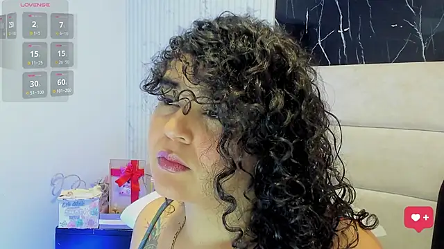 Snapshot of Reginavegaa chatting on 06-04-26, 11:37 Reginavegaa online show from 06-04-26, 11:37