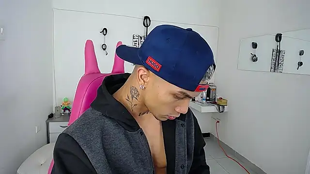 Leonard Price online show from 10-01-25, 02:27