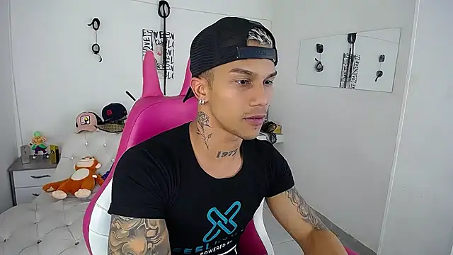 Leonard Price online show from 09-23-25, 01:56