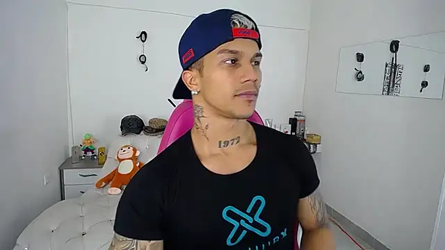 Leonard Price online show from 09-29-25, 01:34