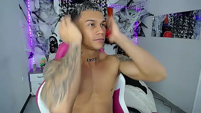 Leonard Price online show from 10-13-25, 02:02