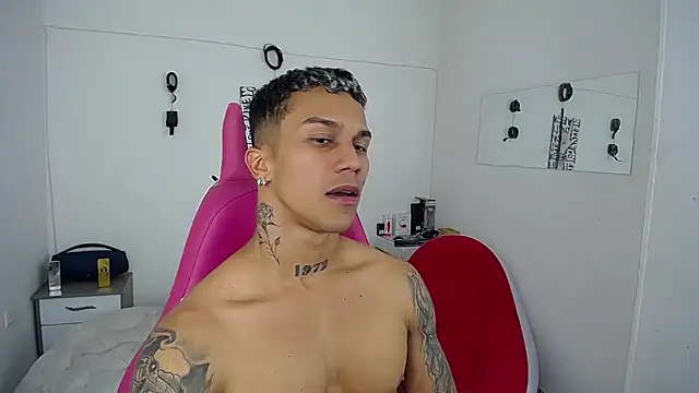 Leonard Price online show from 11-13-25, 02:26